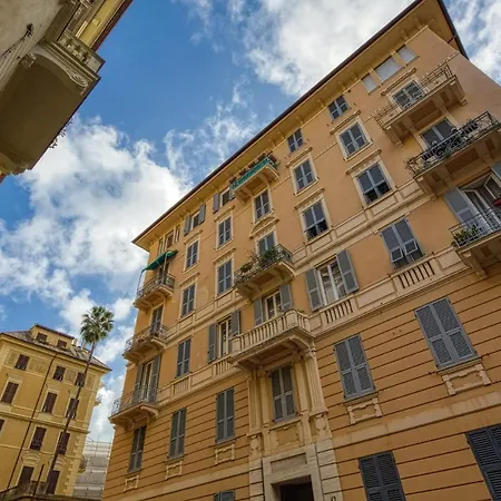 Livin' Portofino Sea Apartament *