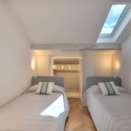 Apartament Livin' Portofino Sea *