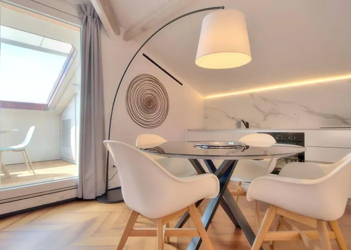Apartamento Livin' Portofino Sea *